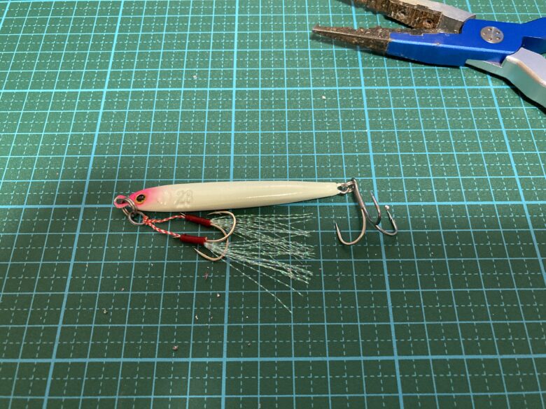 フックとスプリットリングを交換する